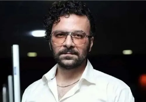 چهره متفاوت ارسلان میرزا پس از سال‌ها؛ تصویر جدید حسام منظور خبرساز شد