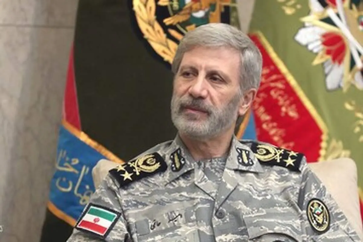 فرمانده کل ارتش: قدرت دفاعی ما از بین نمی‌رود/ افزایش توان آفندی و پدافندی کشور