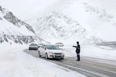 بعه علت شروع بارش برف هراز و کندوان امشب مسدود می‌شود