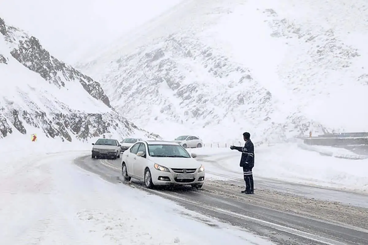 بعه علت شروع بارش برف هراز و کندوان امشب مسدود می‌شود