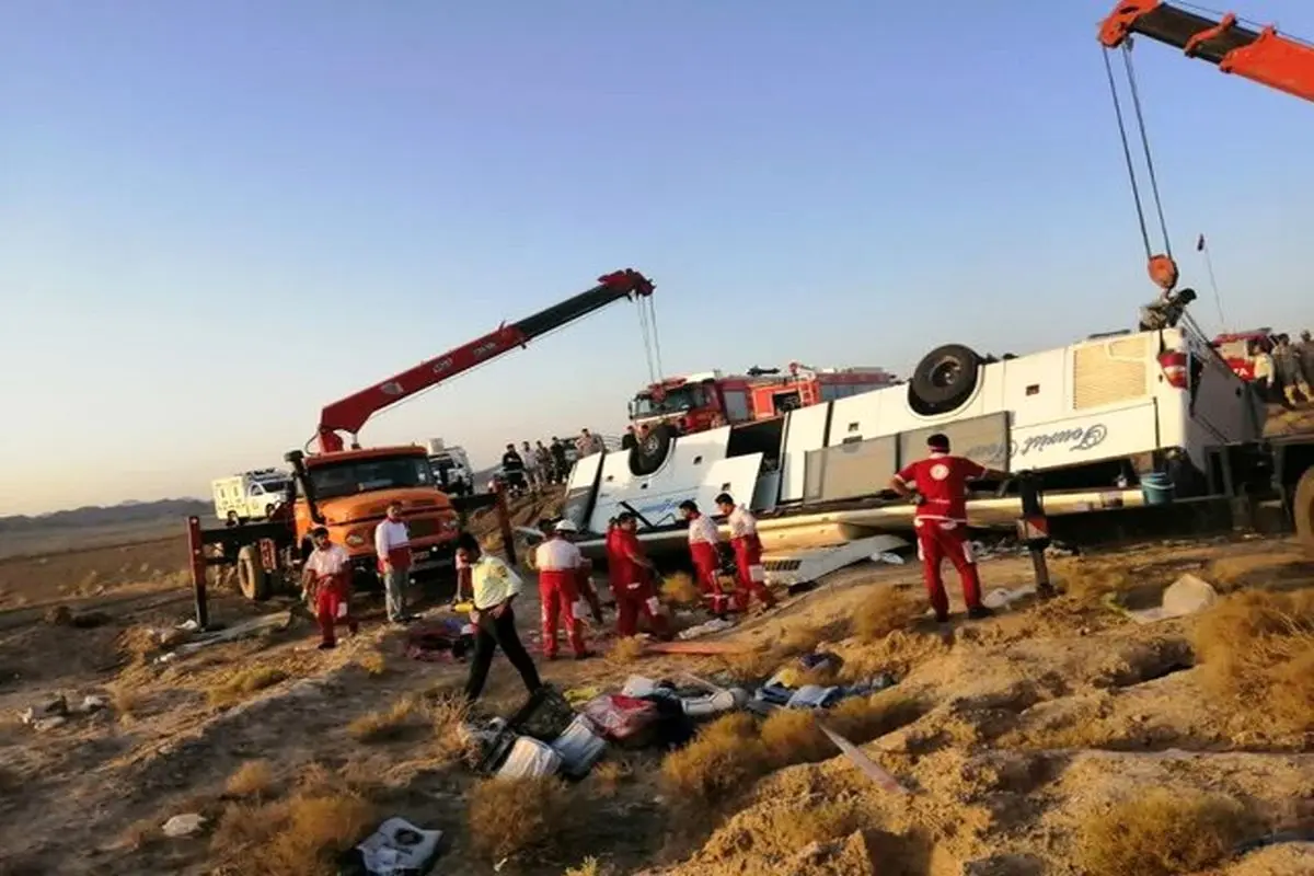 اسامی مصدومان بوشهری حادثه واژگونی اتوبوس در جاده یزد اعلام شد
