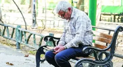 خبر خوش واریزی برای بازنشستگان/ در این تاریخها حسابتان را چک کنید!