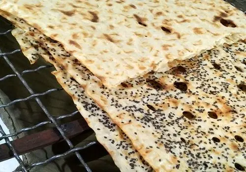 طرز تهیه نان سنگک در خانکی بدون سنگ 
