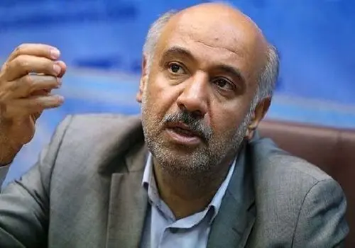 وزیر کار برای کارگران؛ کارگران بدون بیمه، مشمول حمایت بانک مرکزی می‌شوند