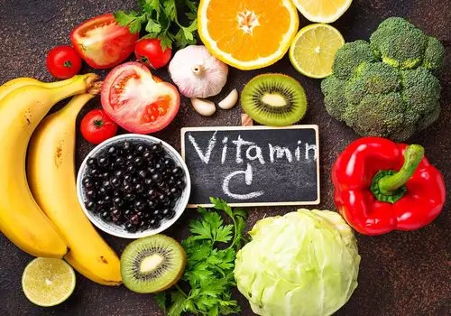 این مواد غذایی غنی از ویتامین C هستند