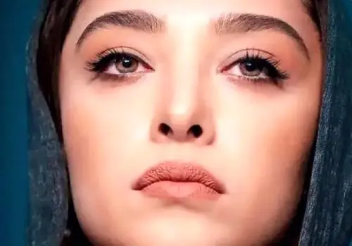  «آناهیتا درگاهی» در سال های نخست تولد؛ اواخر دهه 60