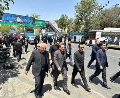 اتابک : همه مردم برای خونخواهی و قدرشناسی از رهبر شهید به میدان آمدند