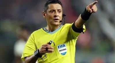 واکنش تند علیرضا فغانی به صحبت‌های منشوری خداداد عزیزی در برنامه زنده