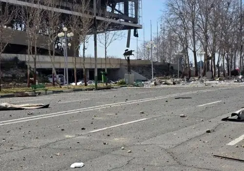 بازخواست فیفا به خاطر بمباران ورزشگاه آزادی توسط مجری انگلیسی