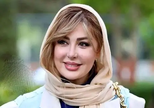 تیپ و چهره ناز لنا، دختر نیوشا ضیغمی با عینک جدیدش