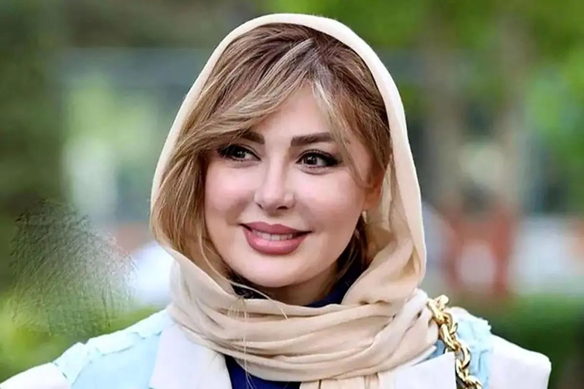 تیپ و چهره ناز لنا، دختر نیوشا ضیغمی با عینک جدیدش