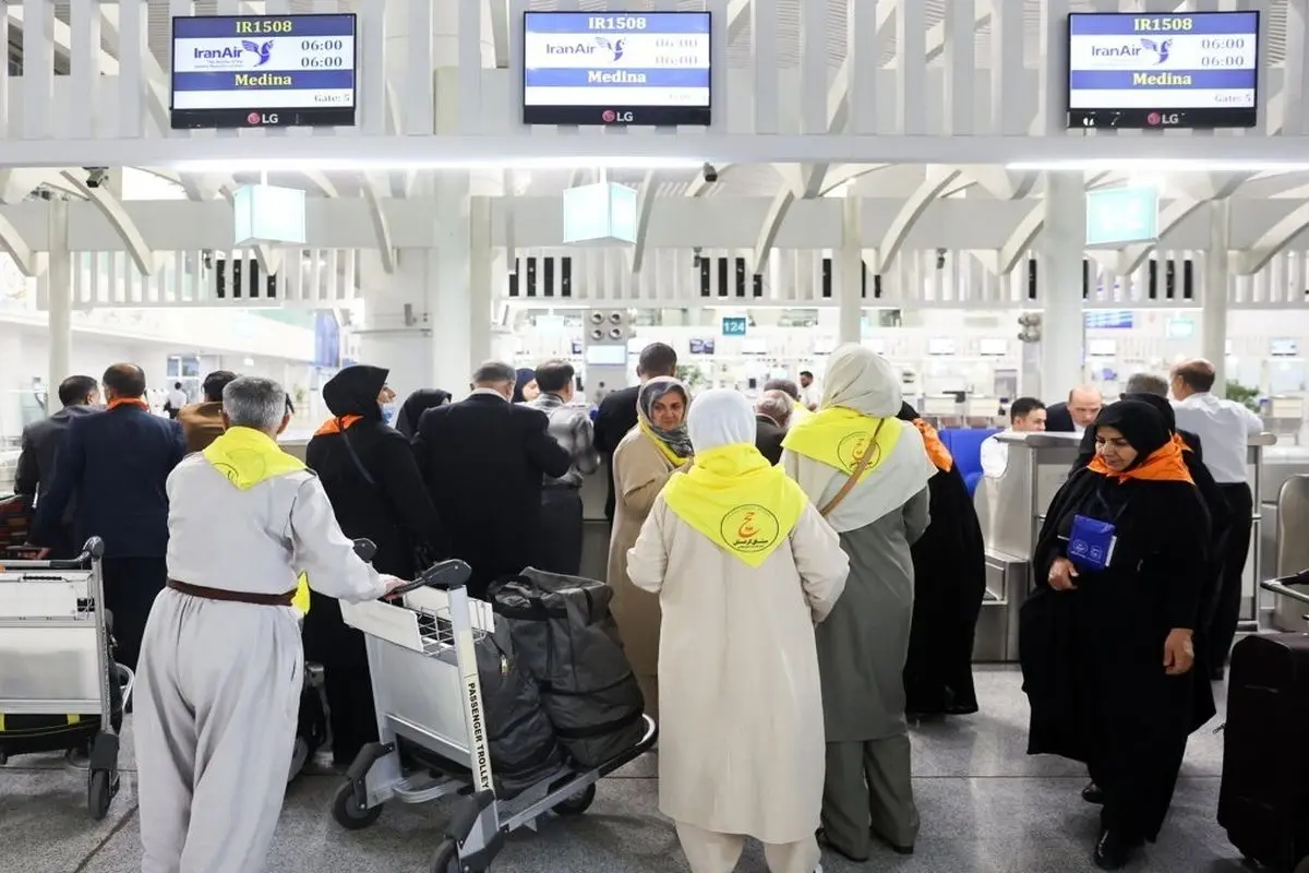 اولین گروه از حجاج ایرانی وارد کشور شدند