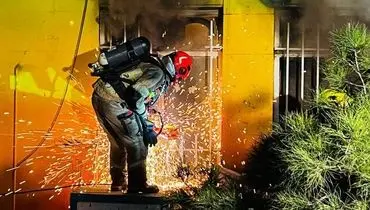 آتش سوزی ناگهانی در یکی از مراکز تجاری تهران