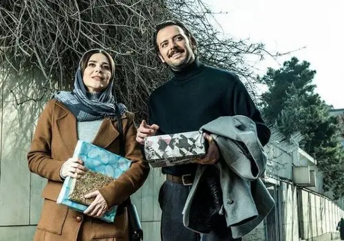 رونمایی پیمانِ سریال همگناه از همسر کم سن و سالش/عکس