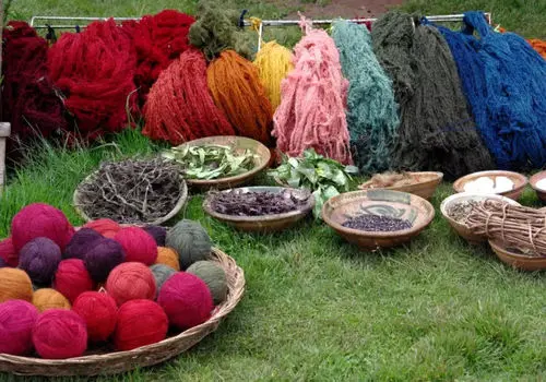 تکنیک باستانی رنگرزی در ژاپن که ۱۳۰۰ سال قدمت دارد+ فیلم