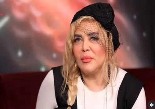 سلفی جدید بهاره رهنما با تیپ و استایلِ مشکی