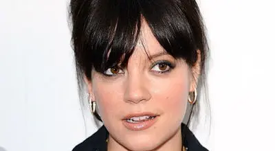 افشاگری موسیقایی لیلی آلن؛ جدایی از دیوید هاربر زیر تیغ ترانه‌ها