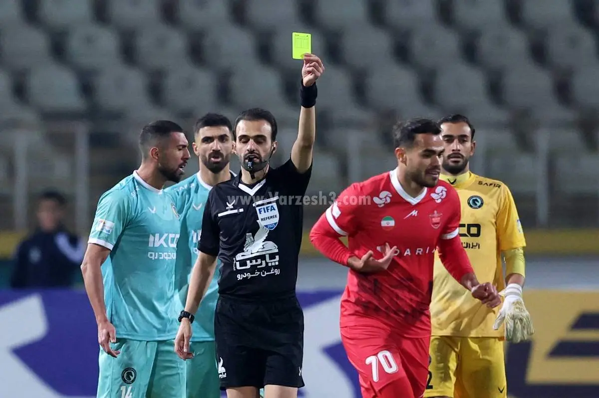 شوخی ستاره پرسپولیس، اعتراض مدافع پیکان را به‌دنبال داشت