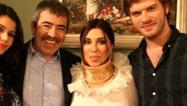 دورهمی مادر و دختر مشهورِ سریال عشق ممنوع