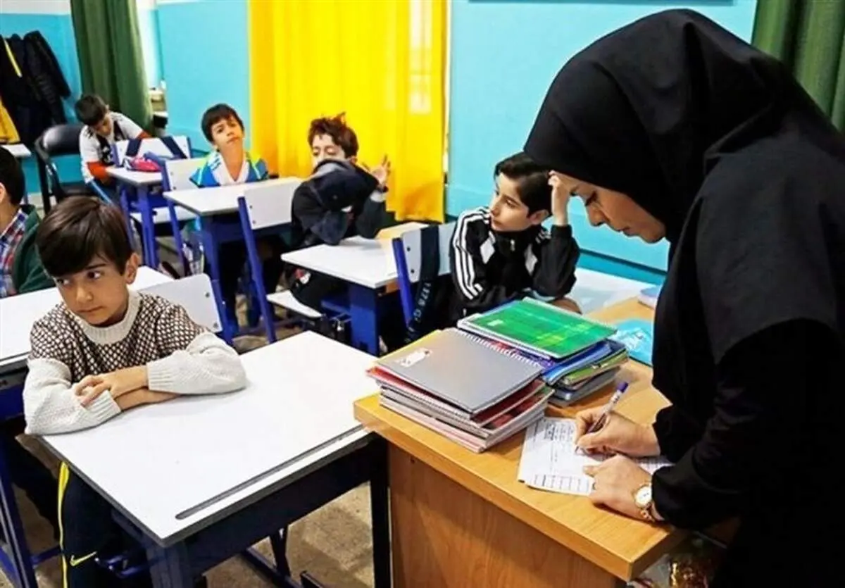 خانواده‌ها تخلف شهریه مدارس دولتی عادی را به کمیسیون اصل ۹۰ گزارش کنند