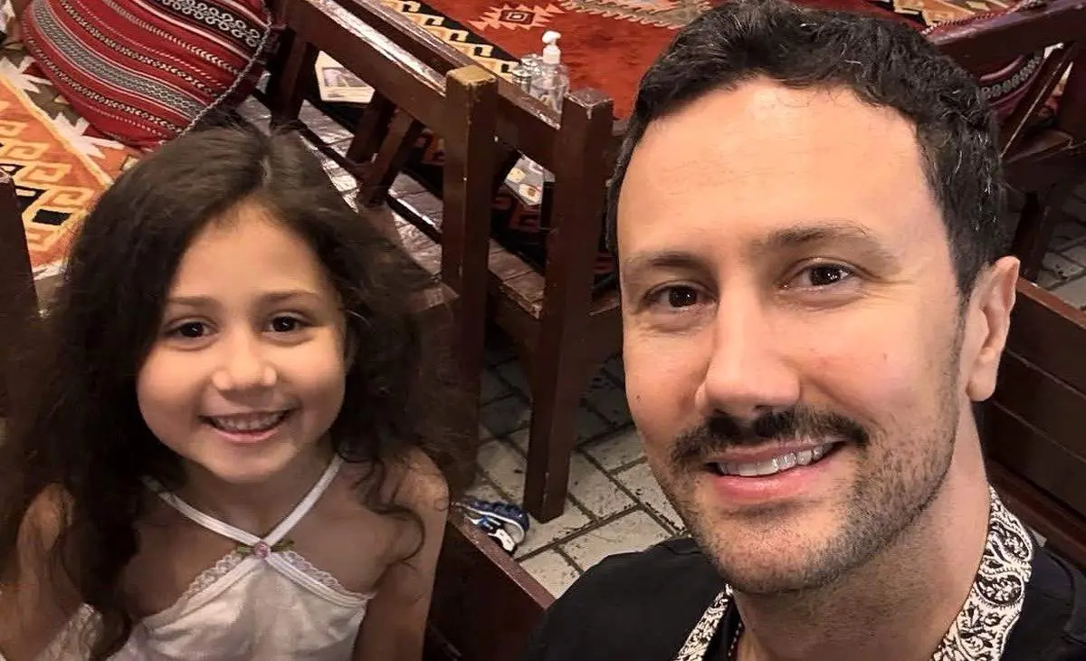 از لباس خون‌آشام تا میز شام جادویی: جشن تولد لاکچری نبات استخری با تم هالووین!