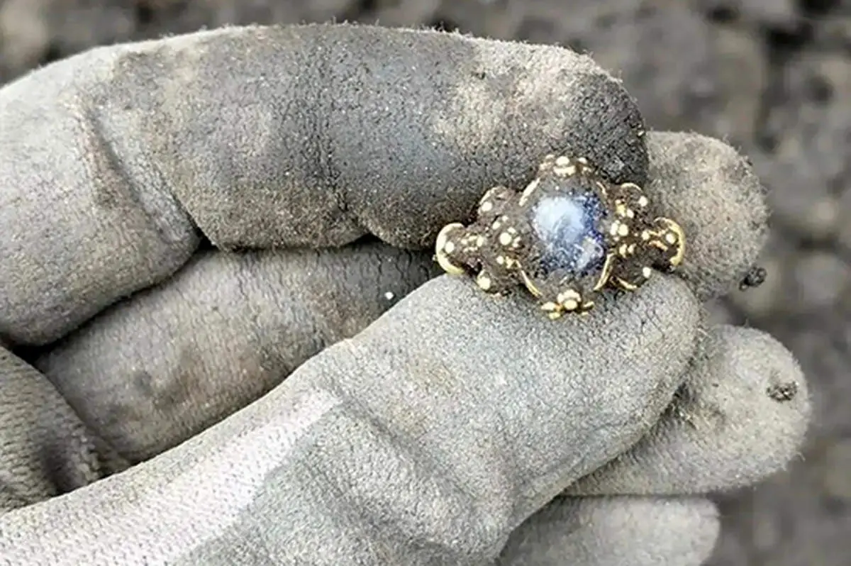 کشف حلقه طلایی قرون وسطی پس از ۸ قرن+ عکس