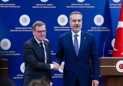  صدراعظم آلمان درباره عواقب گسترده ادامه جنگ علیه ایران هشدار داد 