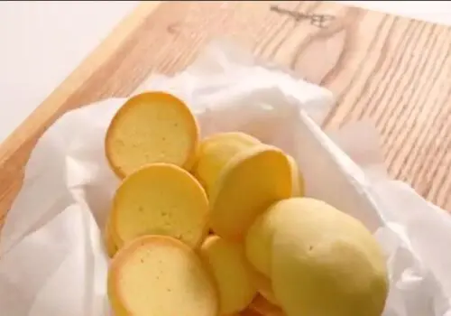 ساده ترین دستور پخت کوکی های عسلی با گردو + فیلم / طرز تهیه شیرینی عسلی فقط در ۲۰ دقیقه