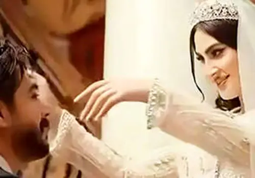 مولانا خوانی محمدرضا علیمردانی در مراسم ازدواج مریم مومن/ویدیو 