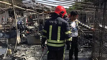 آتشسوزی وحشتناک در بازار نجف آباد به 30 غرفه آسیب رساند+فیلم