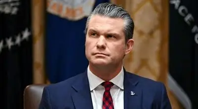 ادعای عجیب وزیر جنگ آمریکا درباره هدف قرار دادن کشتی ایرانی دنا
