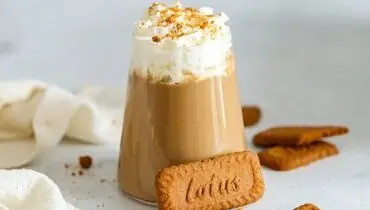 طرز تهیه میلک‌شیک لوتوس کاراملی بی‌نظیر
