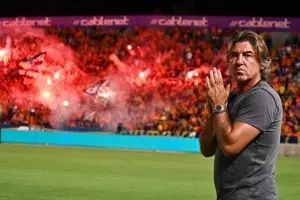 ساپینتو: همه استقلال را نشانه گرفته‌اند تا قهرمان نشود