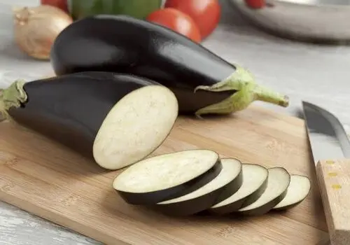 با خوردن این خوراکی‌ها پوستی جوان‌تر داشته باشید