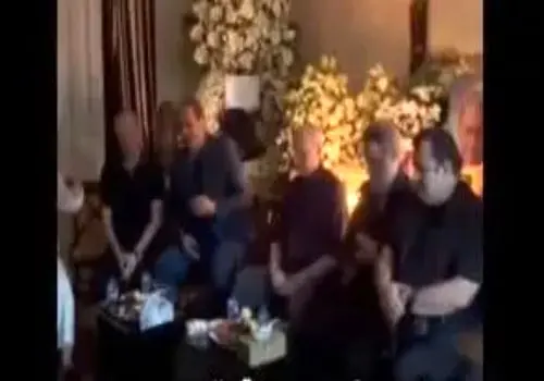 قاب قدیمی از اکبر عبدی و داریوش ارجمند در فیلم ماندگار «آدم برفی»