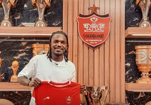 ستاره لیگ برتر خبر پرسپولیسی شدنش را در یک برنامه تلویزیونی اعلام کرد

