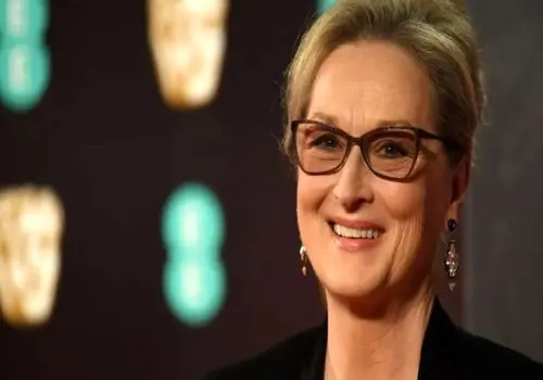 تصویری از تیشرت مریل استریپ، بازیگر مشهور هالیوود؛ دشمنان ما در ایران نیستند