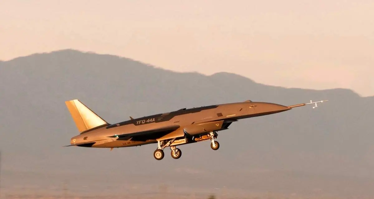 پنتاگون روی آسمانهای بدون خلبان شرط میبندد؛ پرواز موفق YFQ-44A