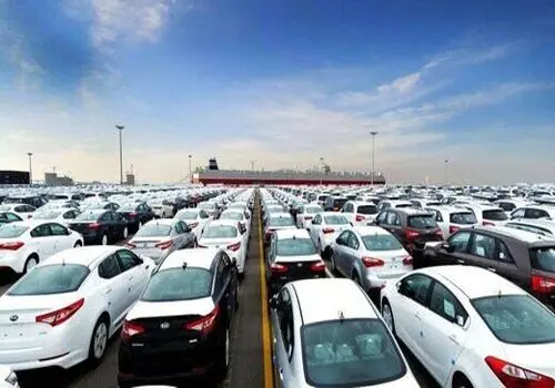 
موانع آزادشدن واردات خودرو؛ منشا تامین ارز مبهم است
