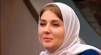 گلوریا هاردی در کانون توجه: عکسی با میکاپ غلیظ خبرساز شد!