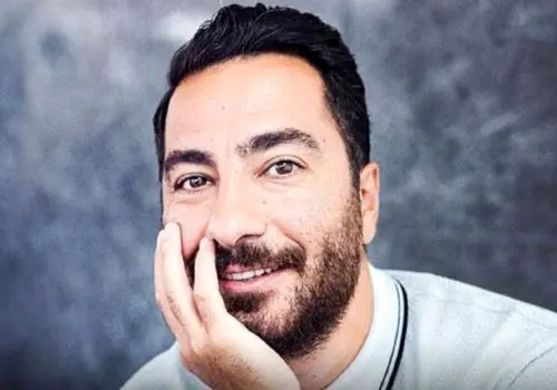 عشق به وطن از دیدگاه نوید محمدزاده 