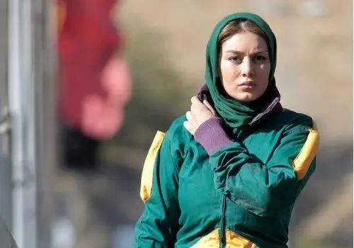 «سحر قریشی» با لباس عروس در پشت‌صحنه «ثبت با سند برابر است»