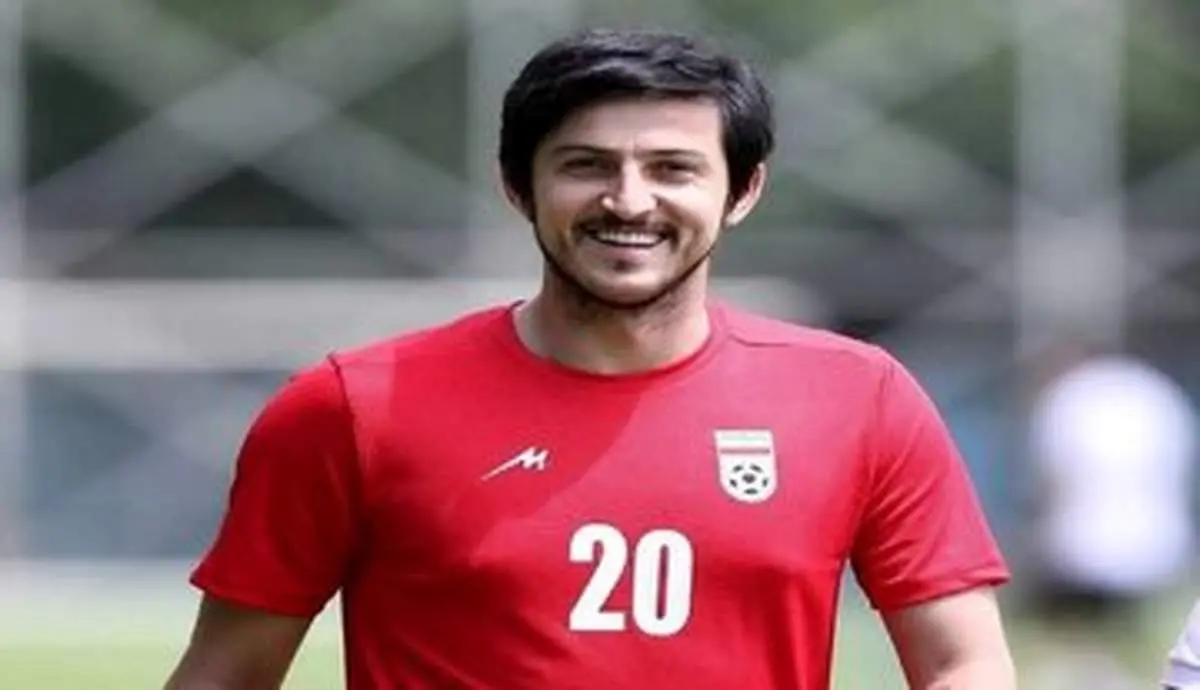 مجری صداوسیما خطاب به سردار آزمون: توی دوره جنگ با رژیم صهیونیستی با بازیکن اسرائیلی عکس میگیری!+ فیلم