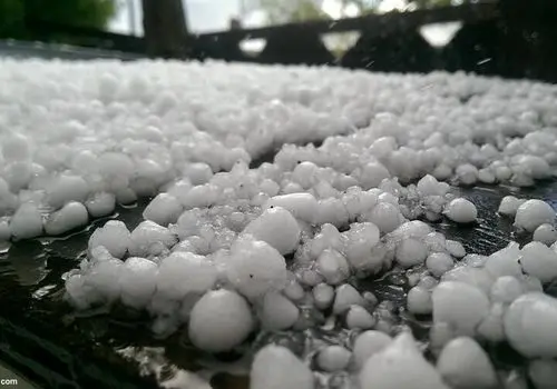 پیش‌بینی وضعیت بارش باران و برف تا نیمه بهمن ۱۴۰۴
