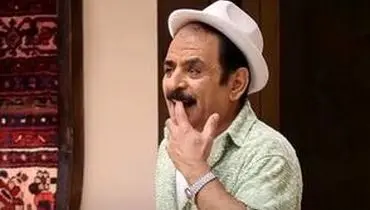 قابی از عمو رشید در کنار بازیگر مشهور حریم سلطان