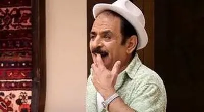 قابی از عمو رشید در کنار بازیگر مشهور حریم سلطان
