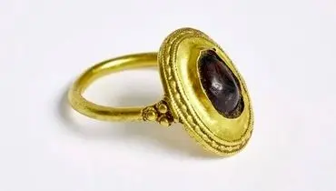 کشف انگشتر طلای نفیس و ۱۵۰۰ ساله