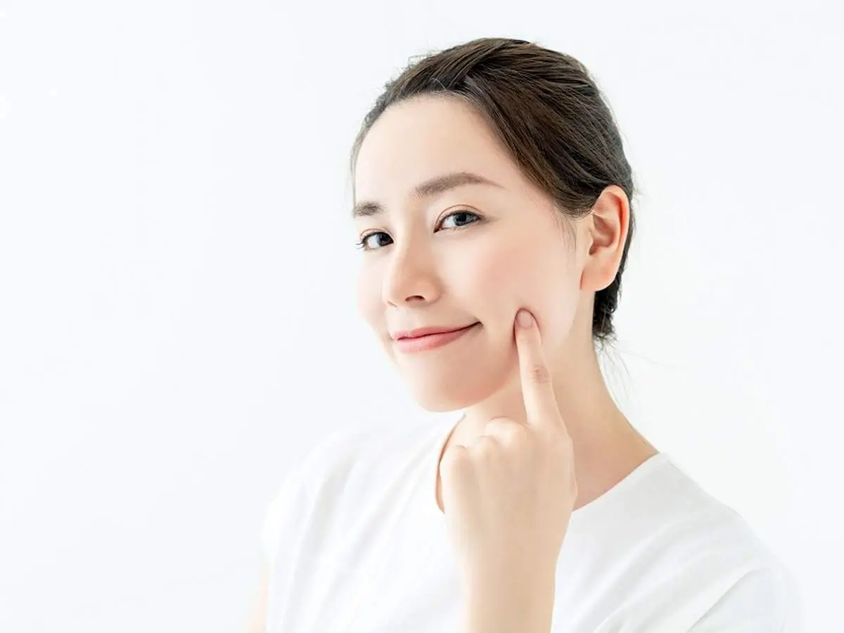 ۱۰ راز ساده برای زیبایی طبیعی بدون آرایش