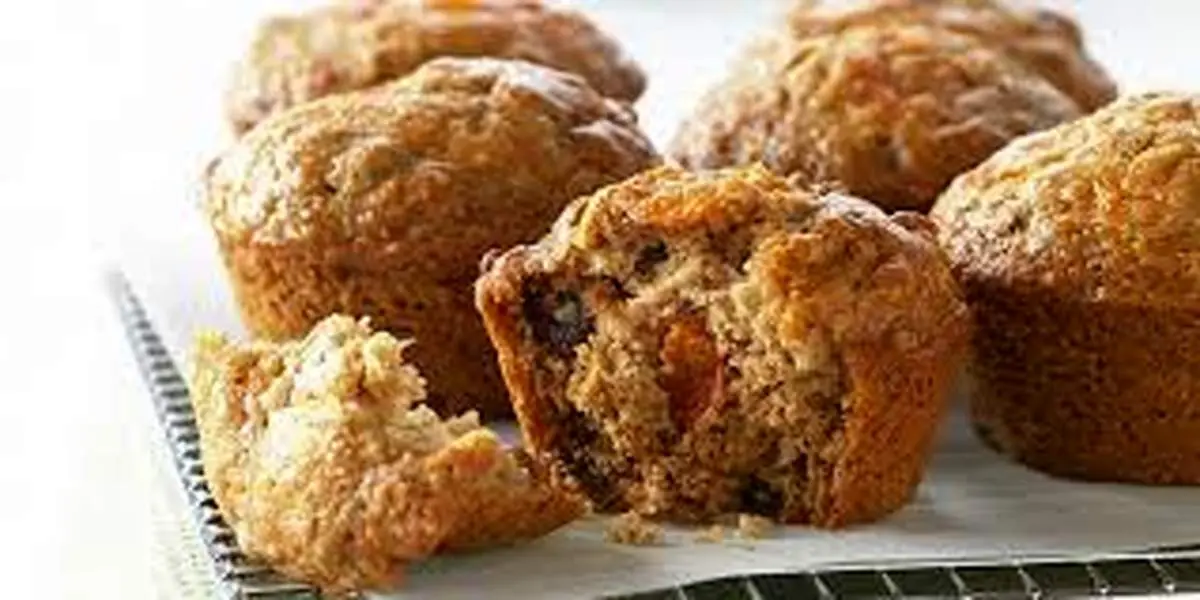 طرز تهیه مافین خرمالو؛ دسر خوشمزه پاییزی / برای شب یلدا حتما درست کن!