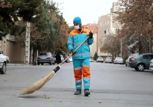 خانم بازیگر مشهور پاکبان شد!